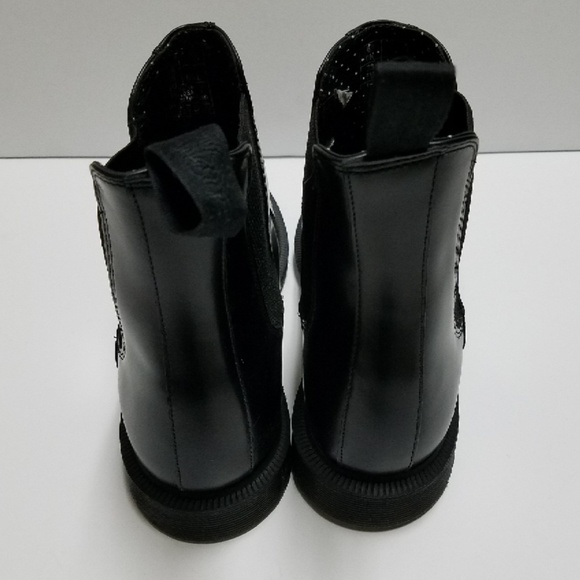 New Dr. Martens Flora Black Chelsea Boot 8 - Picture 4 of 6